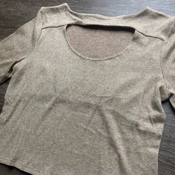 Banana Republic Gold Keyhole Sweater Size XL - Picture 4 of 7